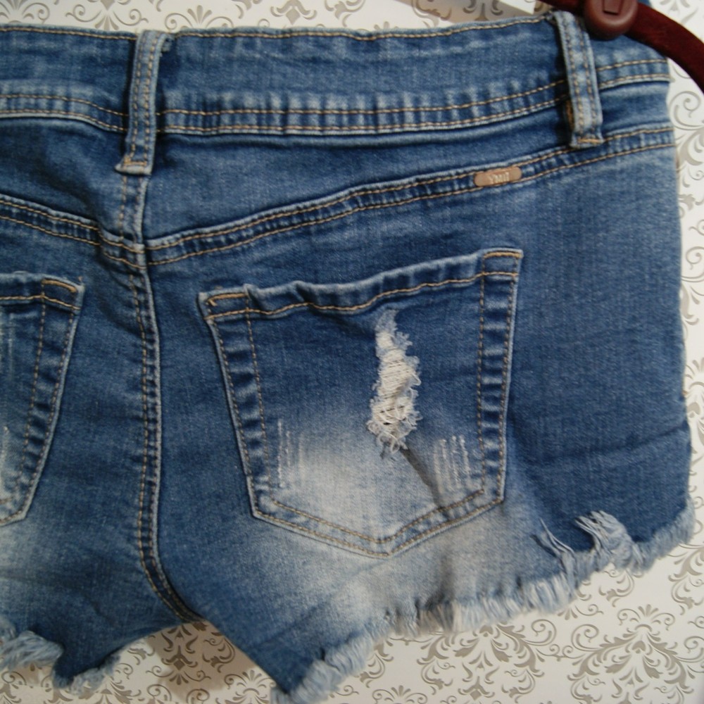YMI Jr Sz 3 Embroidered Denim Shorts Floral Distressed High Rise Poly Cotton - Picture 8 of 11